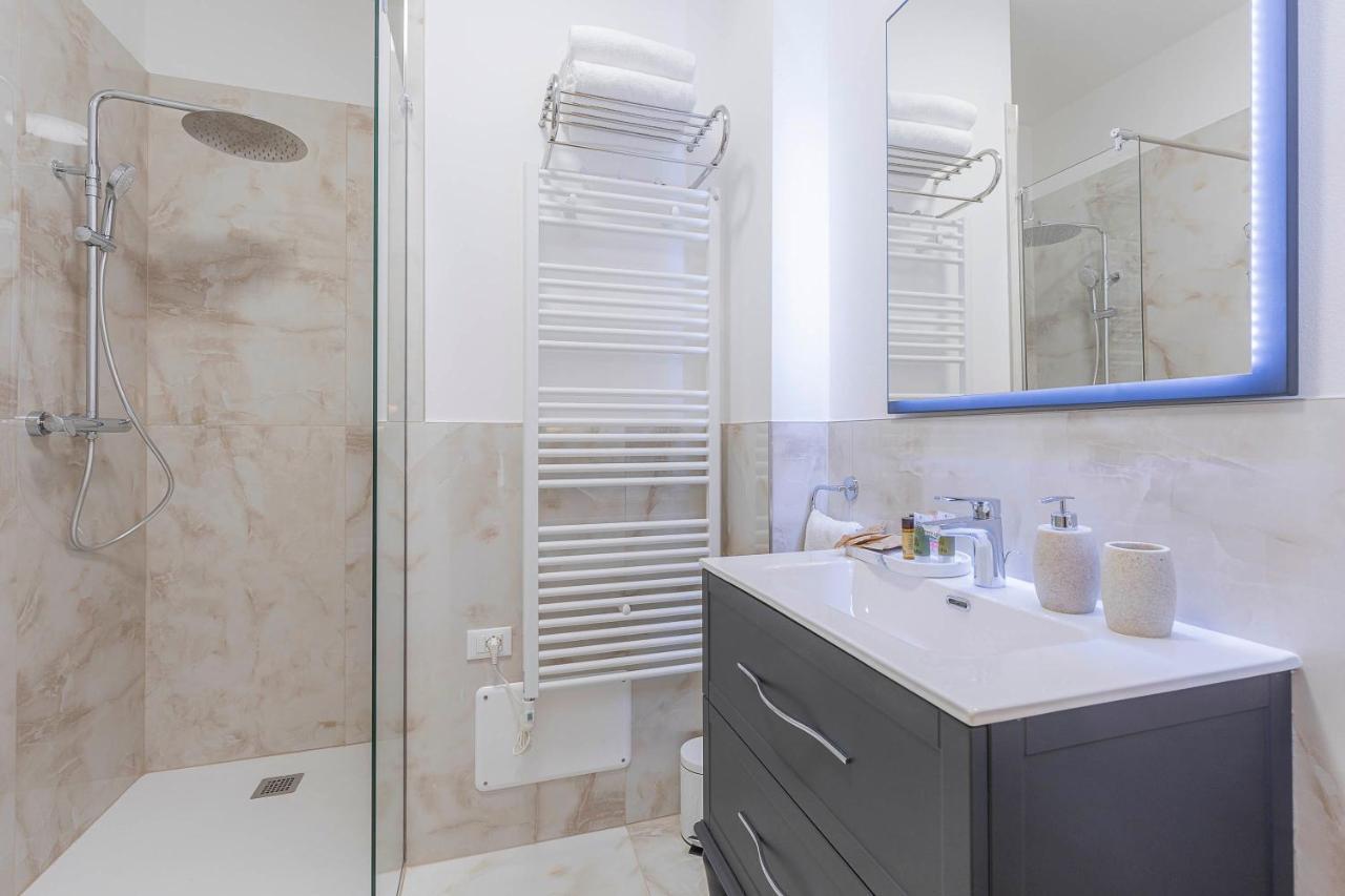 Crys: Rooms, Holiday, Business Verona Eksteriør bilde