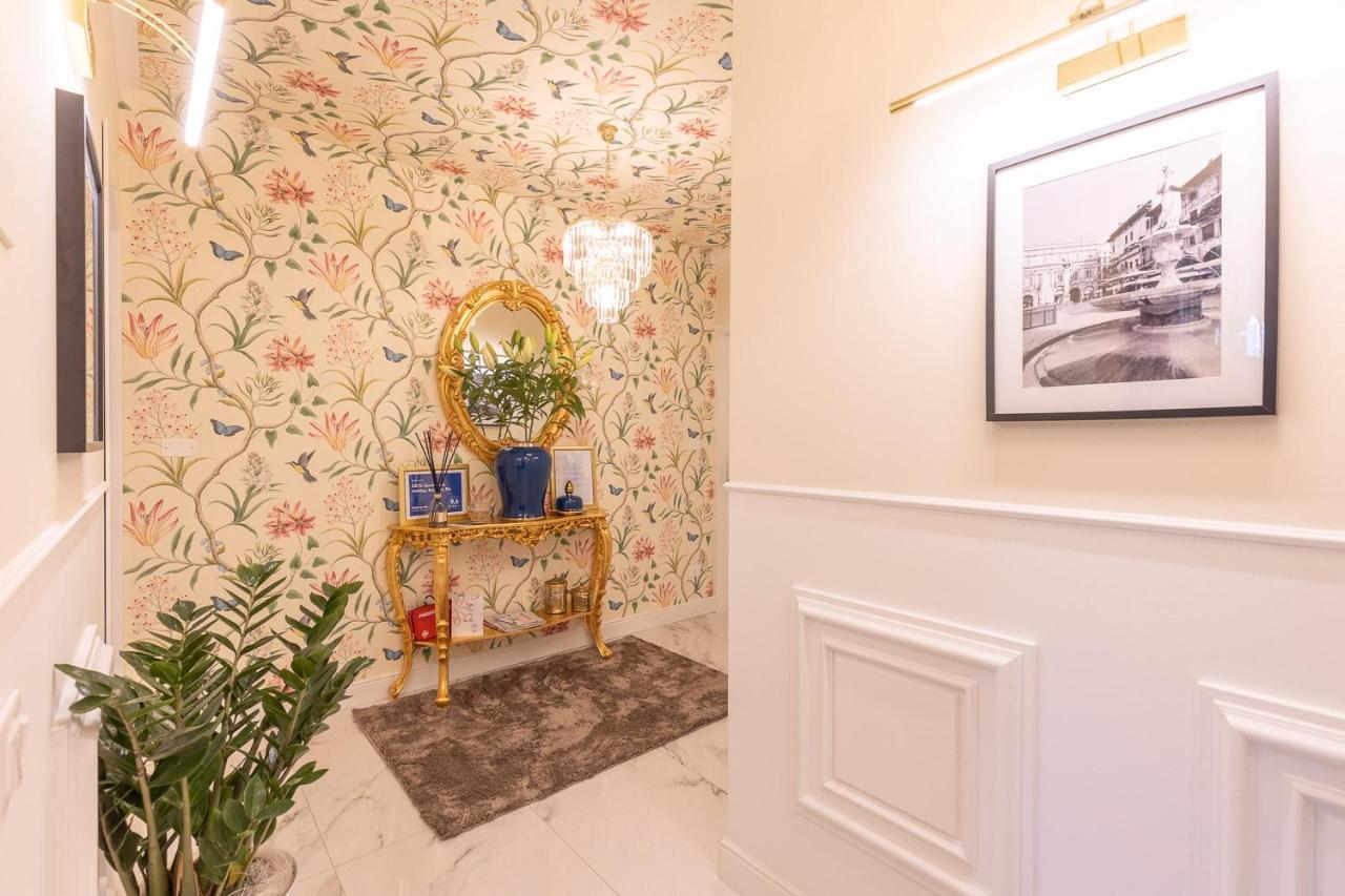 Crys: Rooms, Holiday, Business Verona Eksteriør bilde